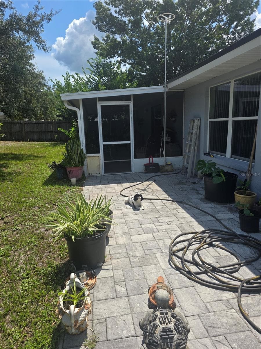 1822 HOUSTON DRIVE — photo 32 of 41