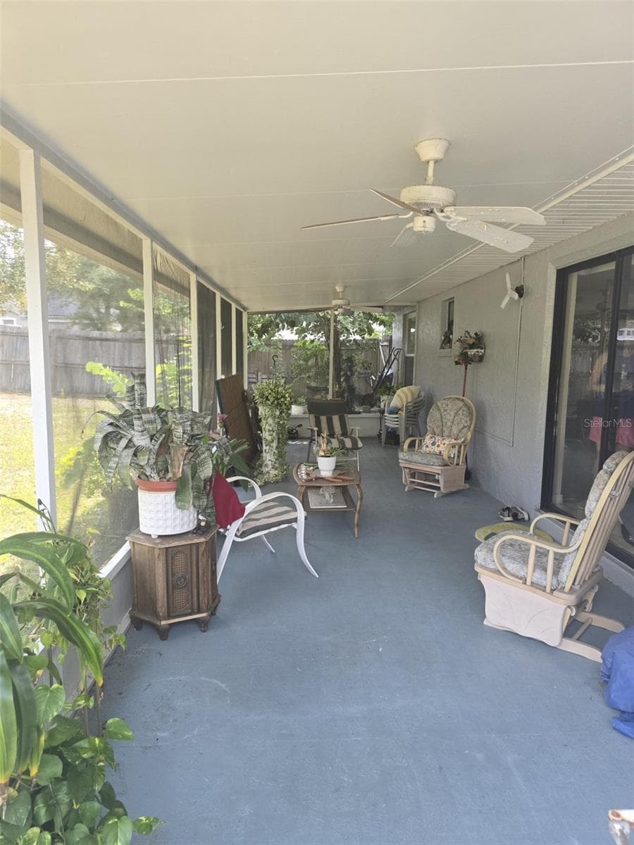 1822 HOUSTON DRIVE — photo 34 of 41