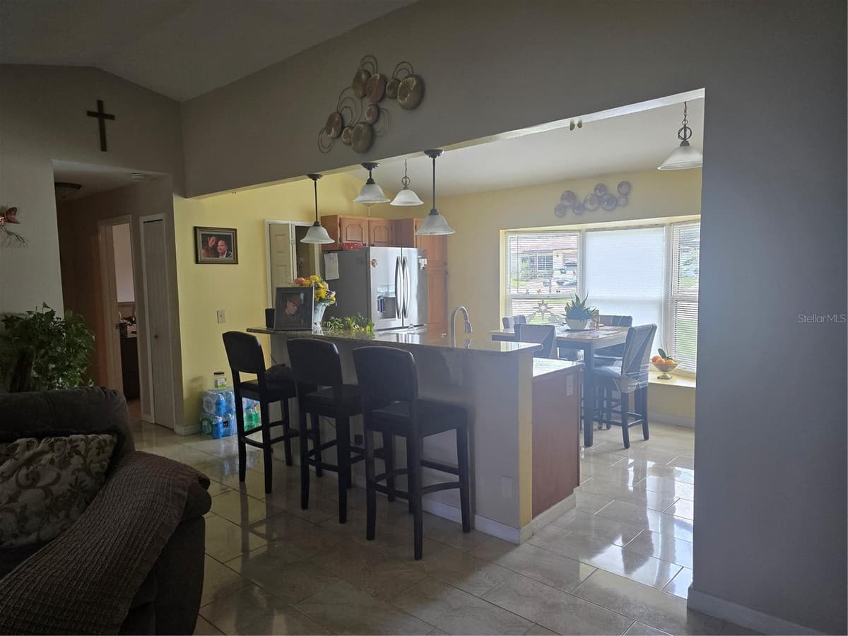1822 HOUSTON DRIVE — photo 7 of 41