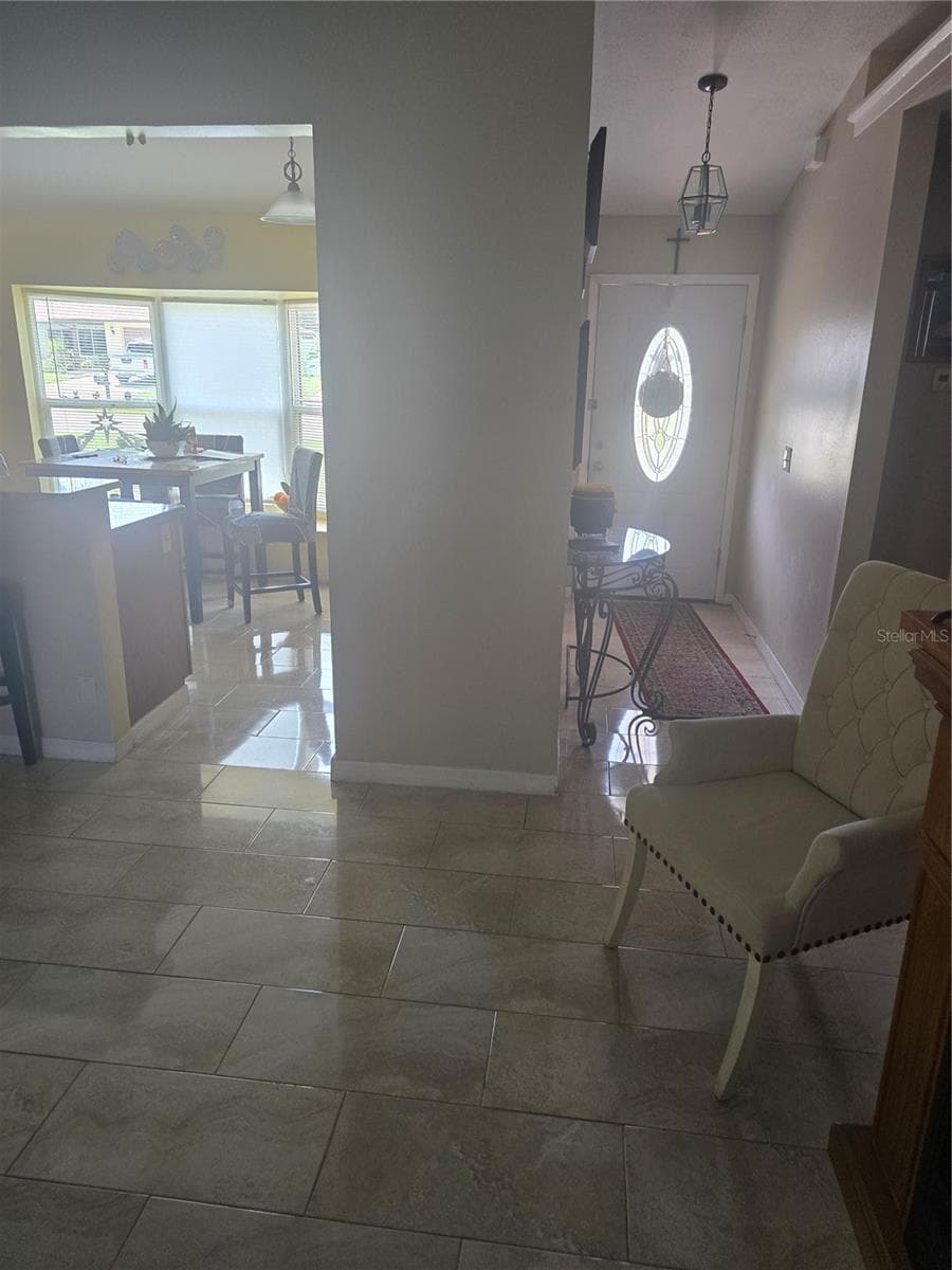 1822 HOUSTON DRIVE — photo 6 of 41