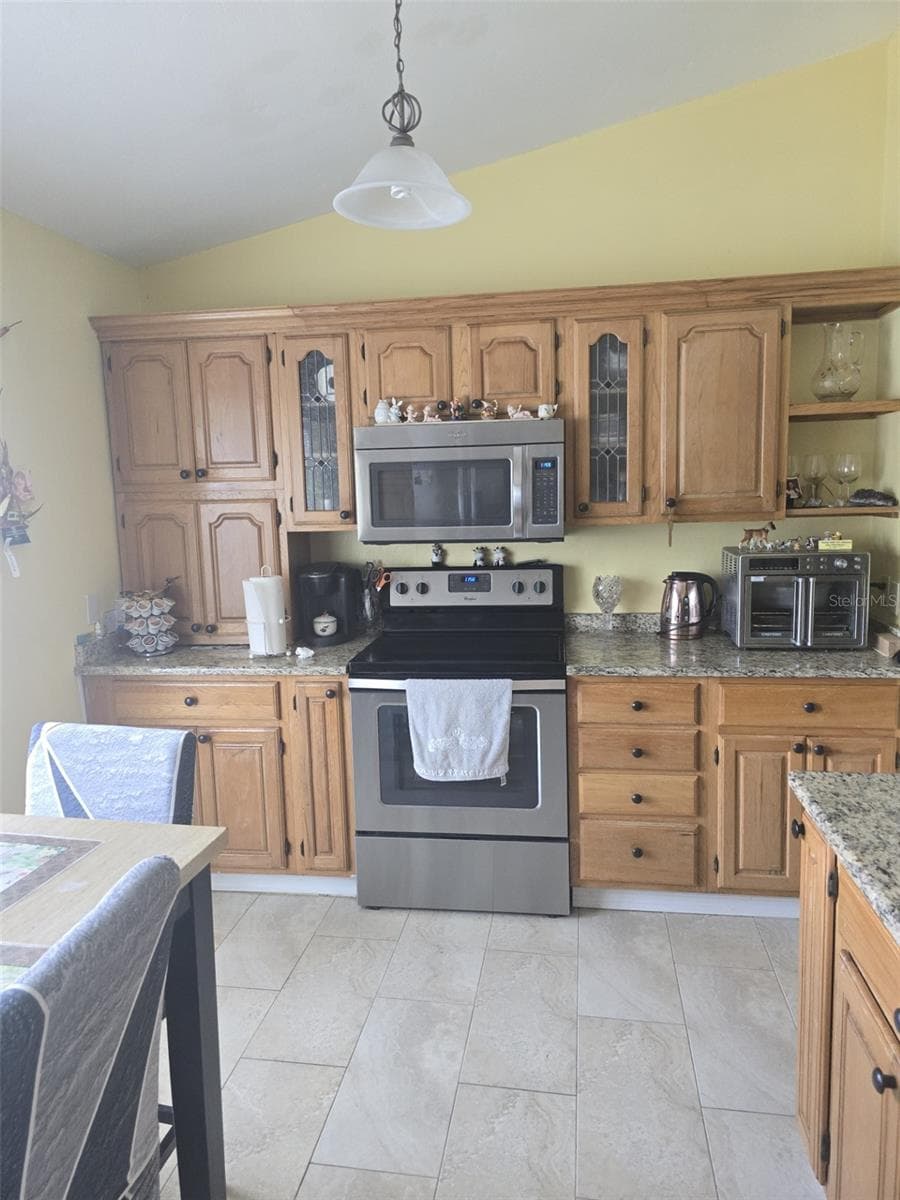 1822 HOUSTON DRIVE — photo 12 of 41