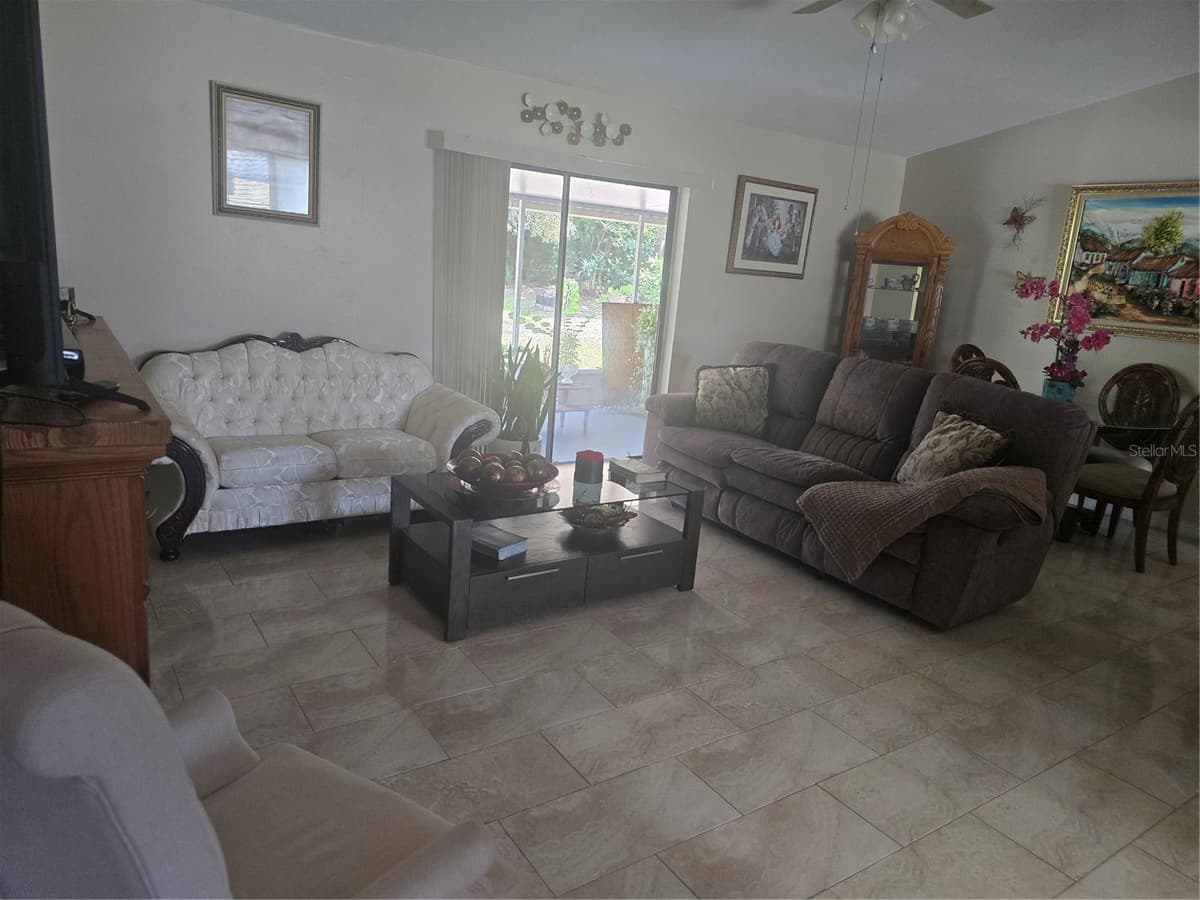 1822 HOUSTON DRIVE — photo 14 of 41