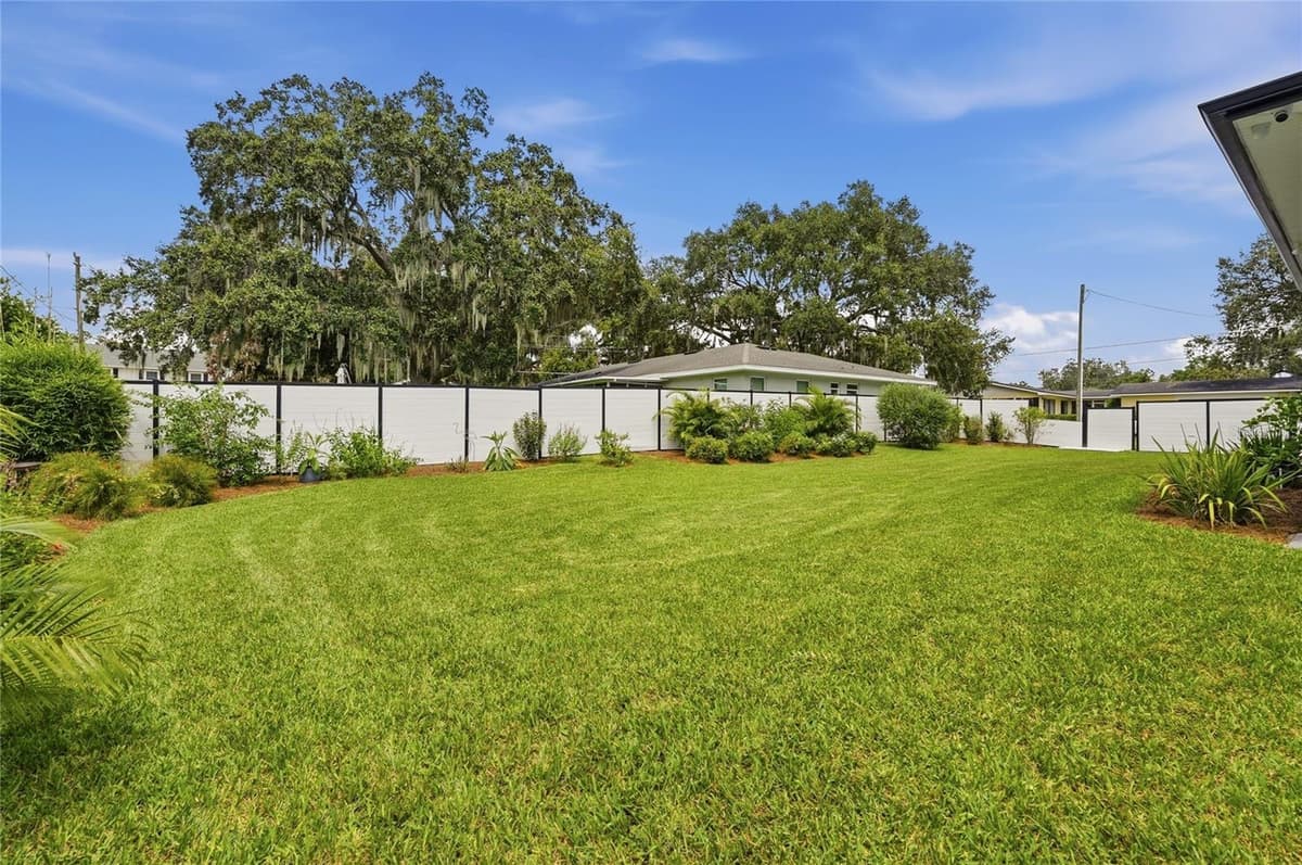 1307 LAKE HOWARD DRIVE — photo 65 of 96