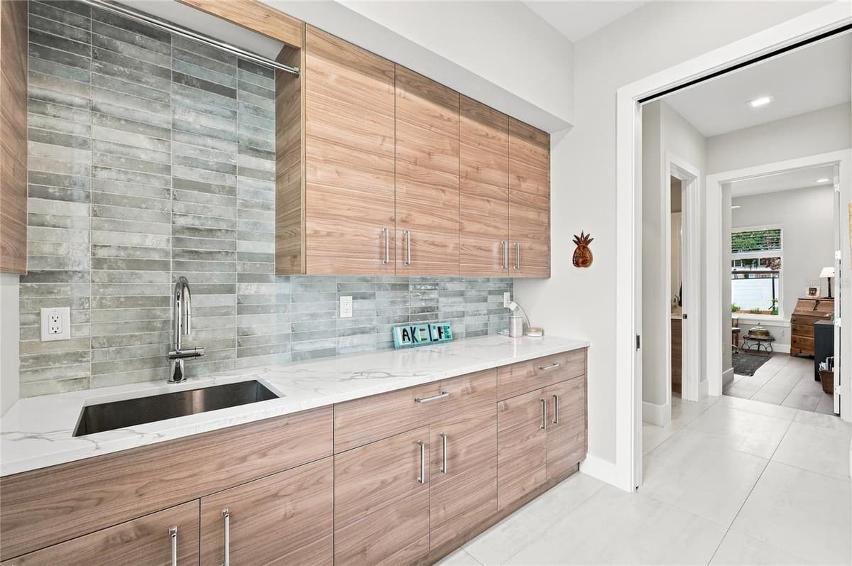 1307 LAKE HOWARD DRIVE — photo 59 of 96