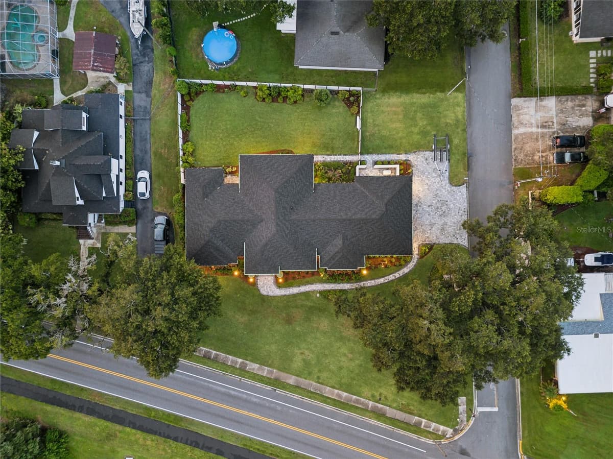 1307 LAKE HOWARD DRIVE — photo 7 of 96