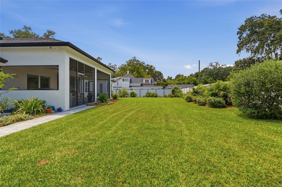 1307 LAKE HOWARD DRIVE — photo 66 of 96