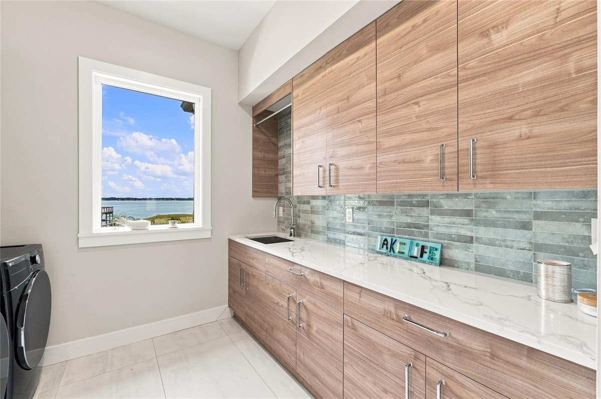 1307 LAKE HOWARD DRIVE — photo 57 of 96
