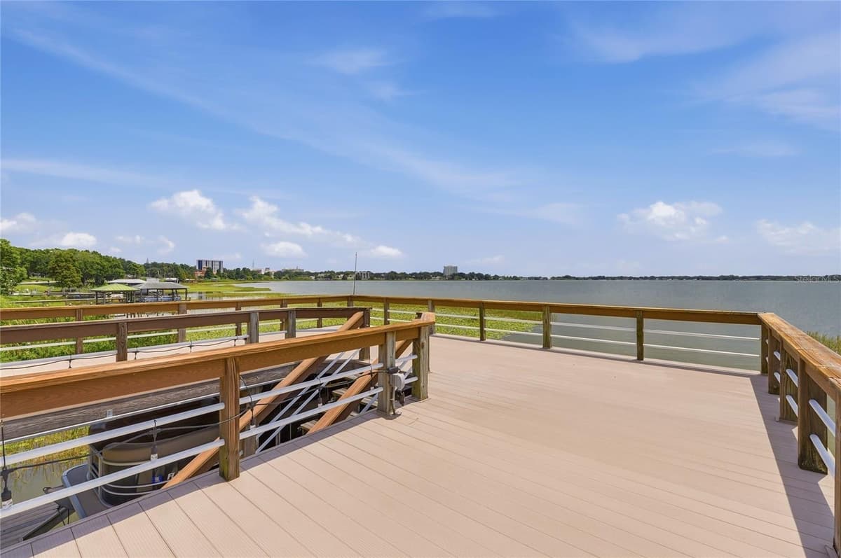 1307 LAKE HOWARD DRIVE — photo 76 of 96