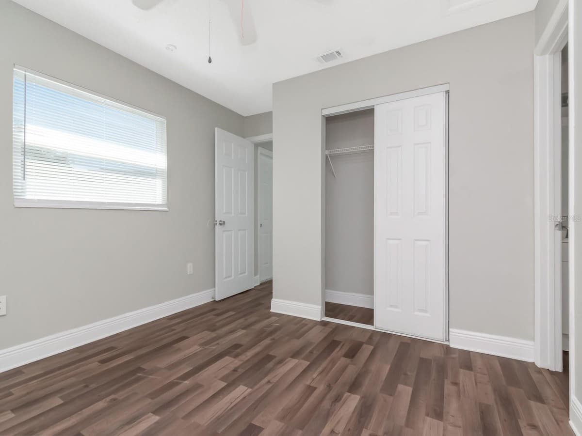 1209 62ND AVENUE — photo 14 of 49