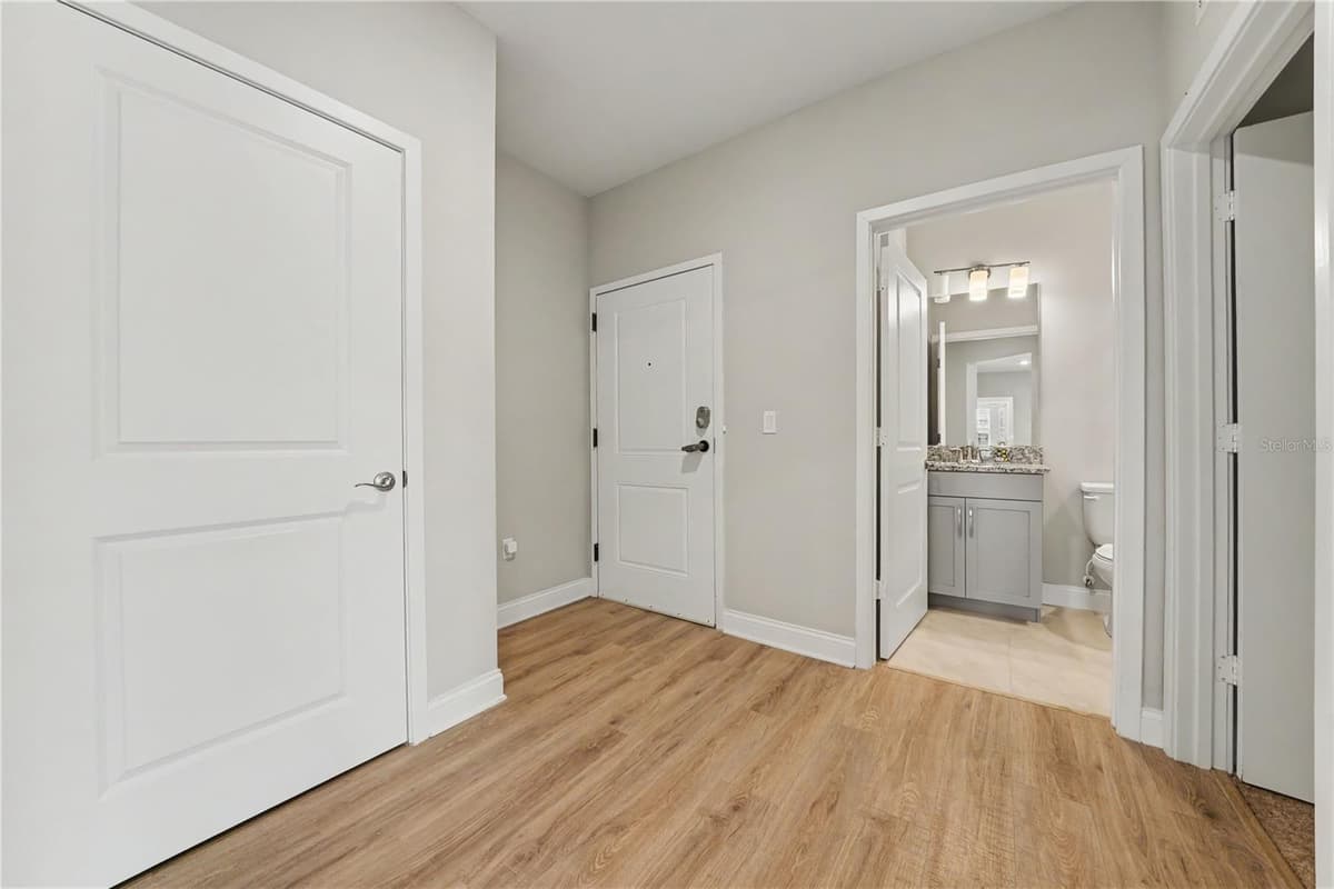 7505 LAUREATE BOULEVARD — photo 3 of 38