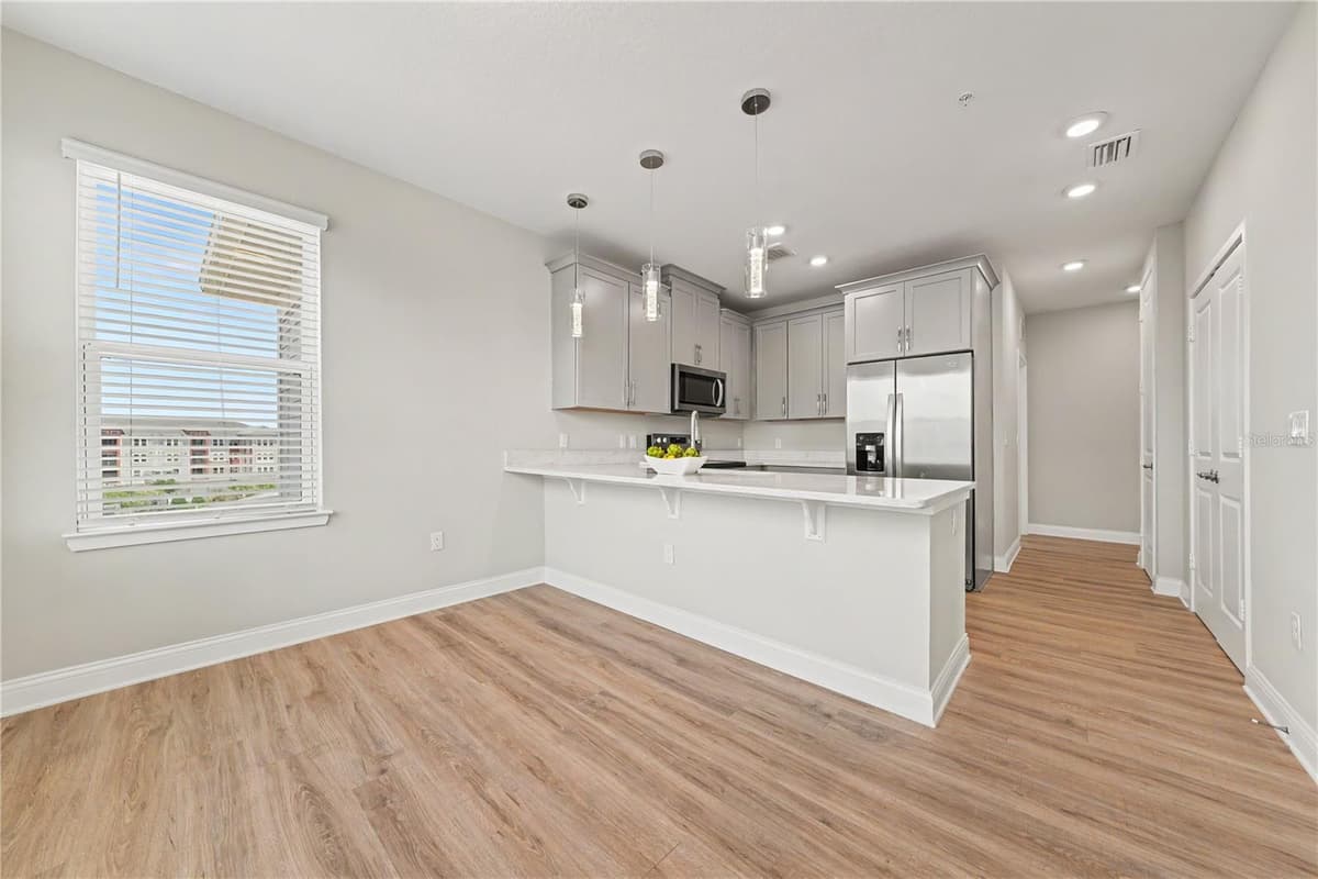 7505 LAUREATE BOULEVARD — photo 12 of 38
