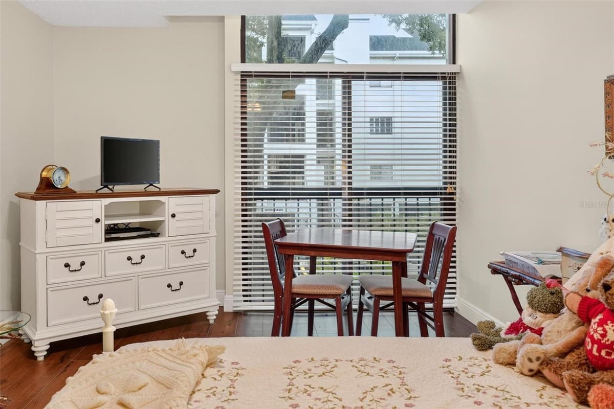 250 CAROLINA AVENUE — photo 44 of 86