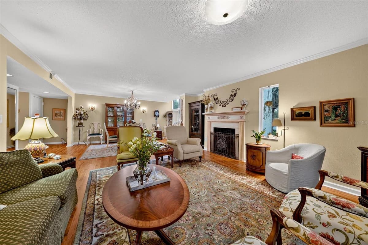 250 CAROLINA AVENUE — photo 16 of 86