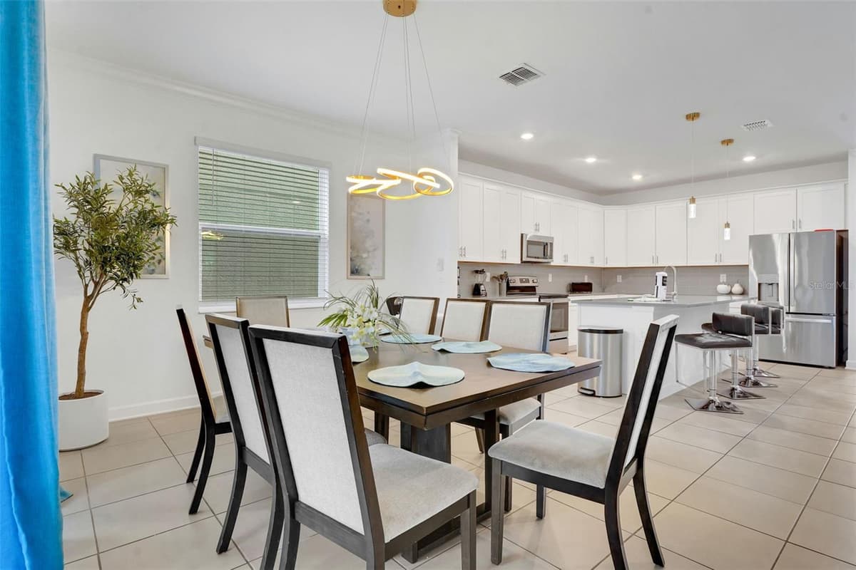 8968 TAKEAWAY WAY — photo 10 of 64