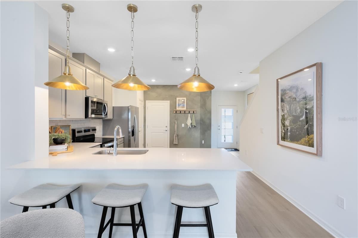 4352 CHESTER SPRINGS BOULEVARD — photo 6 of 29