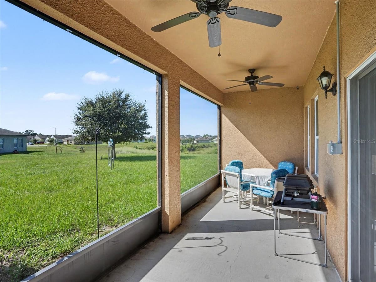 524 BLUE WATER COURT — photo 29 of 31