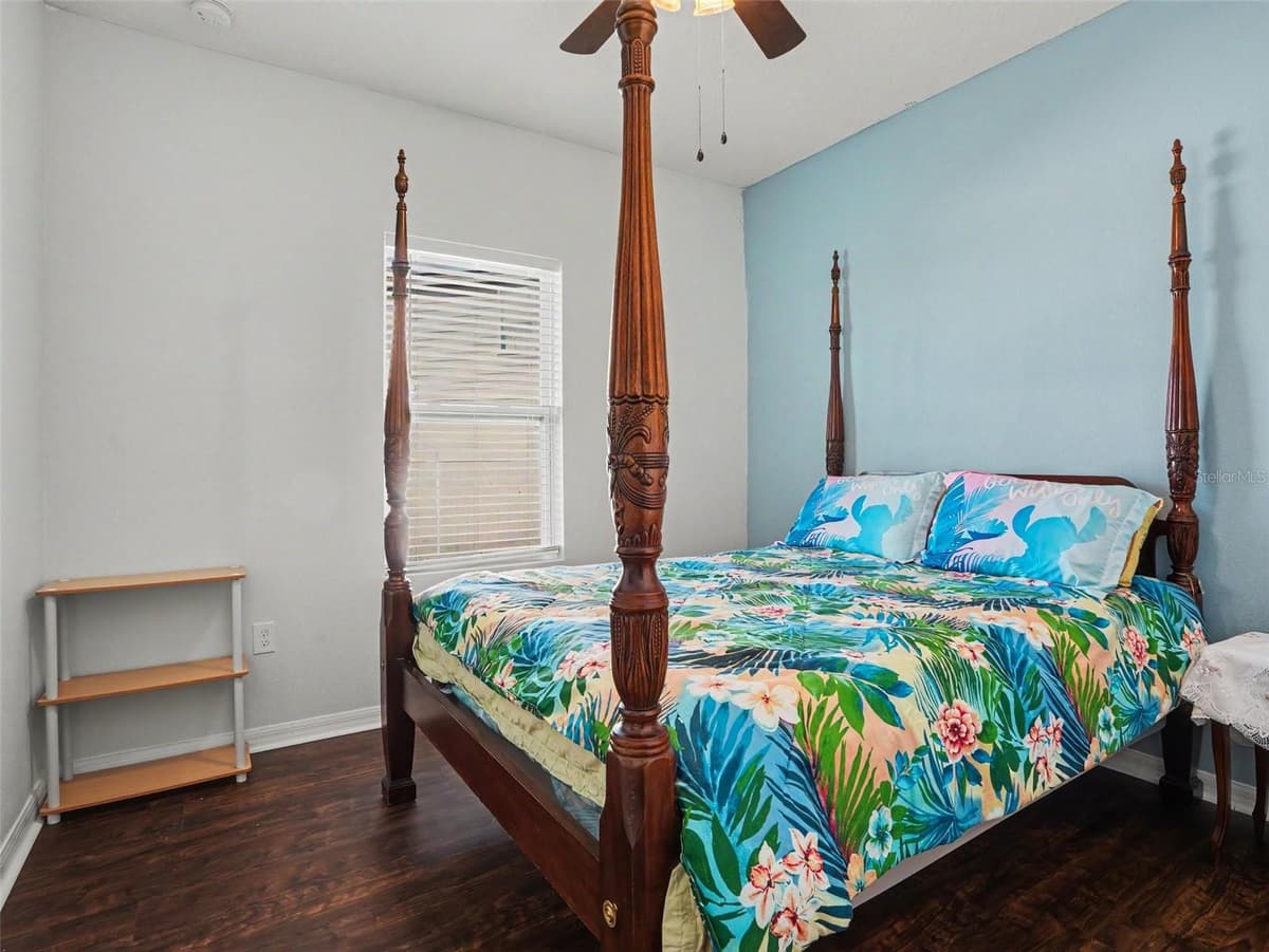 524 BLUE WATER COURT — photo 21 of 31