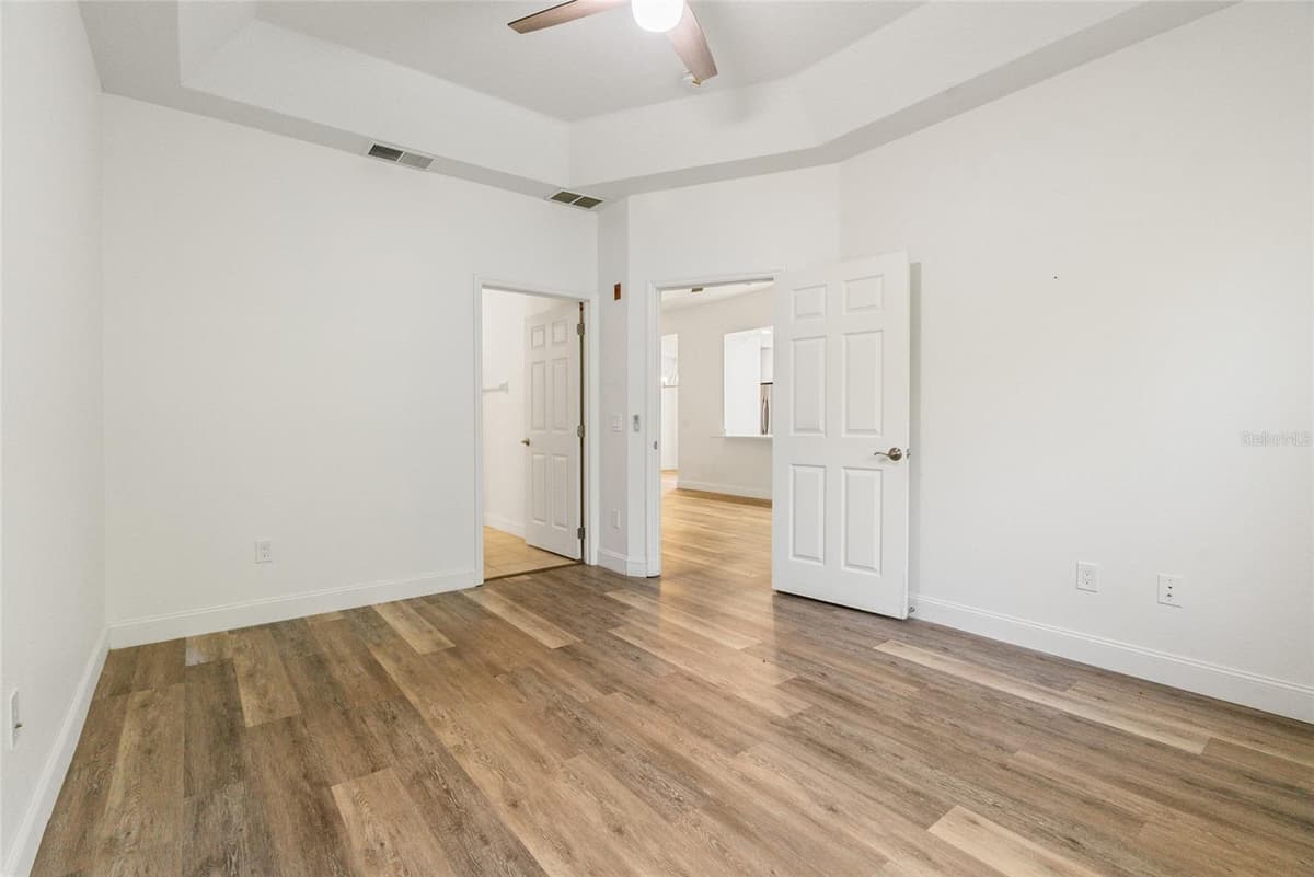 9416 MYRTLE CREEK LANE — photo 20 of 41