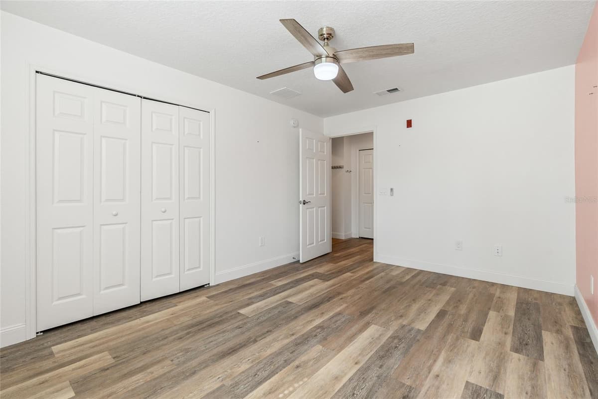 9416 MYRTLE CREEK LANE — photo 27 of 41