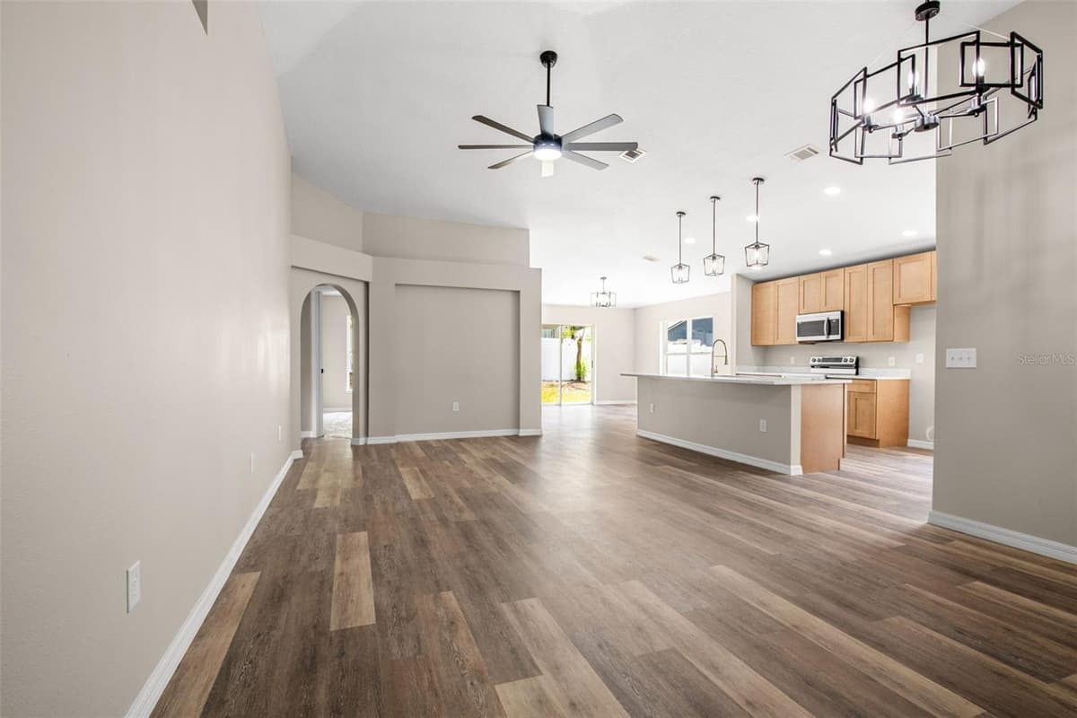 948 WELCH HILL CIRCLE — photo 8 of 48