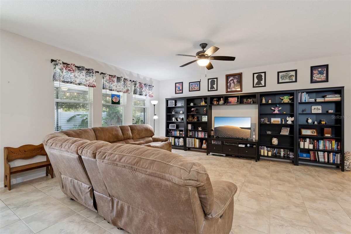 1120 WHITE WATER BAY DRIVE — photo 13 of 72