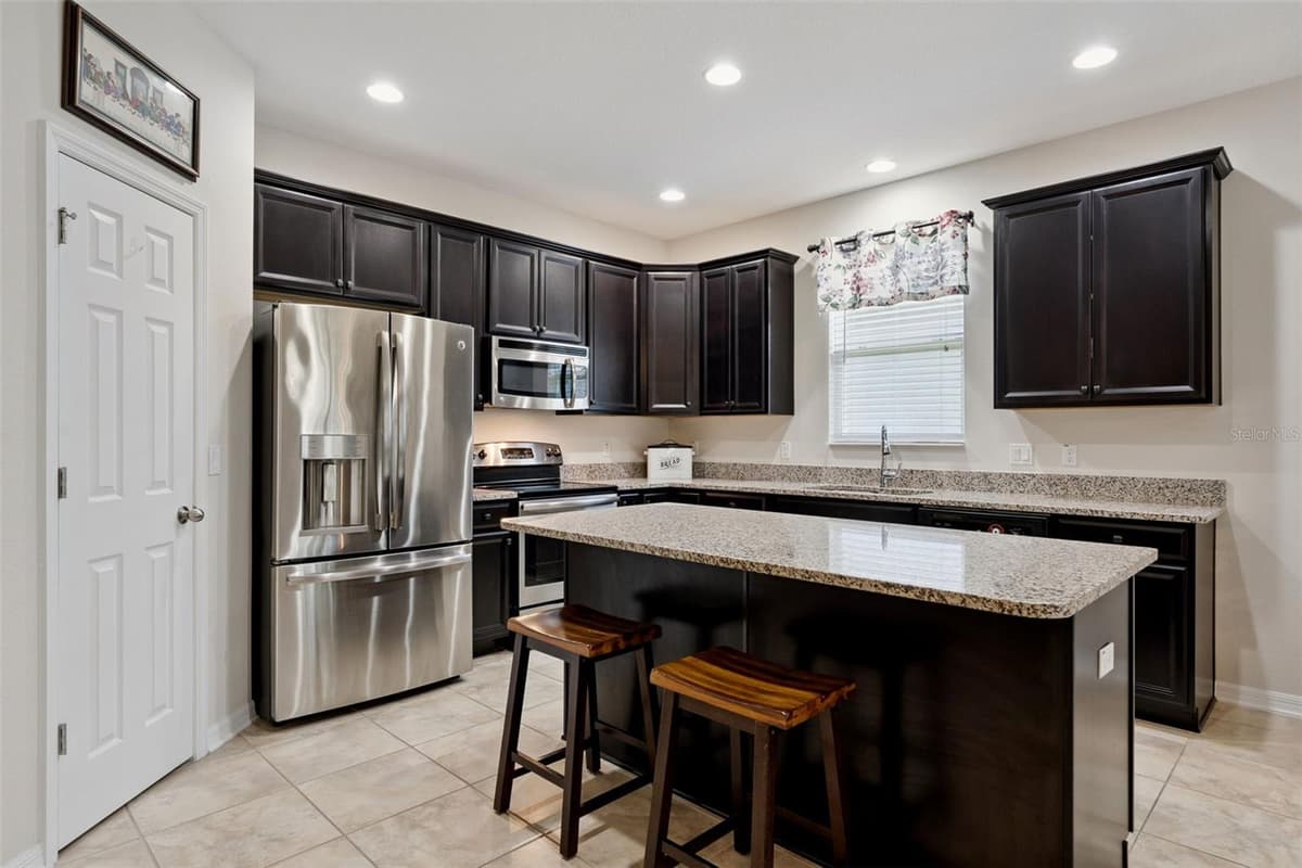1120 WHITE WATER BAY DRIVE — photo 19 of 72