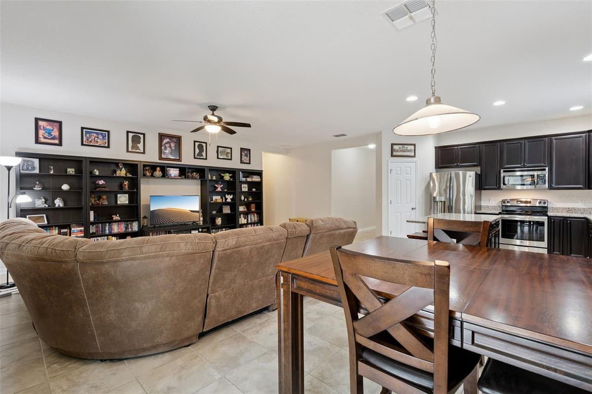 1120 WHITE WATER BAY DRIVE — photo 14 of 72