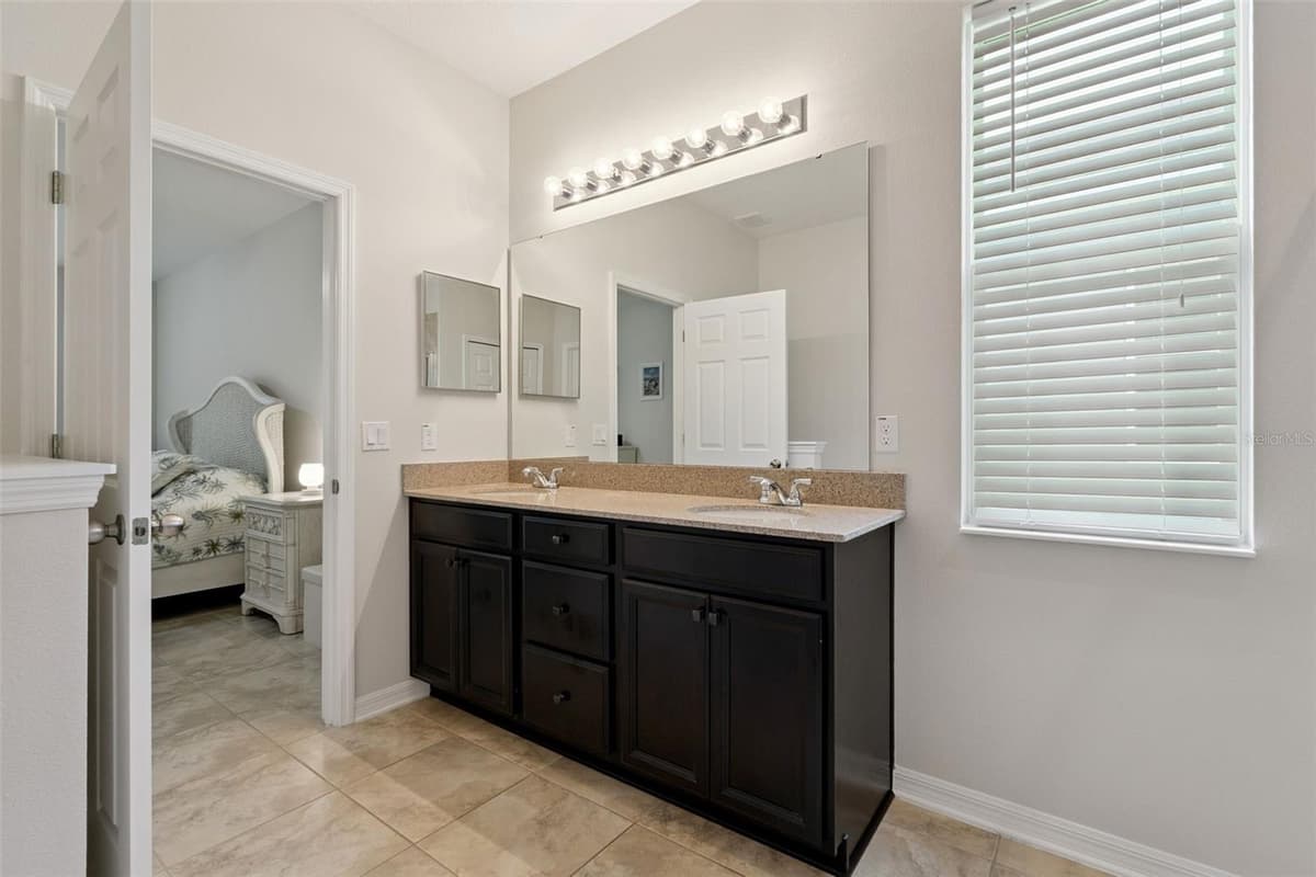1120 WHITE WATER BAY DRIVE — photo 23 of 72