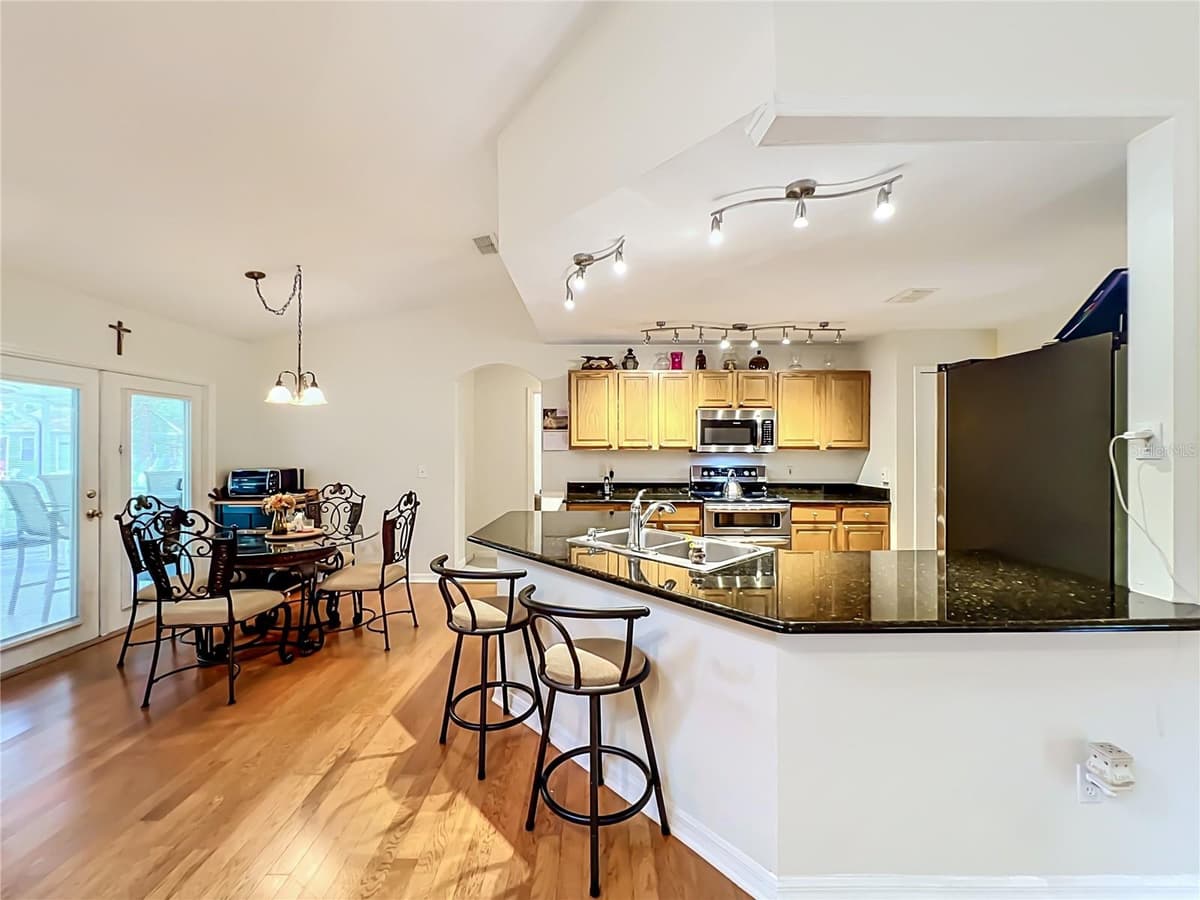 41821 ROYAL TRAILS ROAD — photo 14 of 67