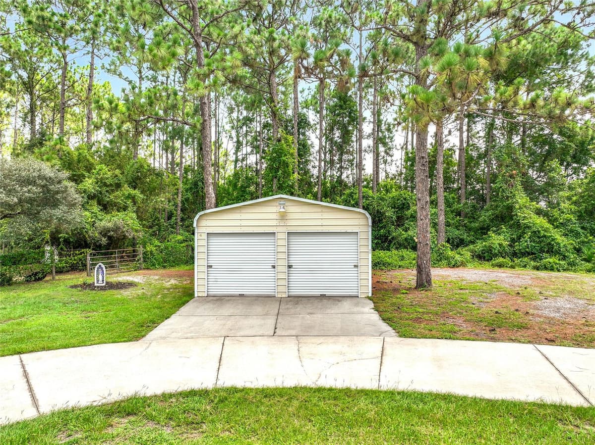 41821 ROYAL TRAILS ROAD — photo 54 of 67