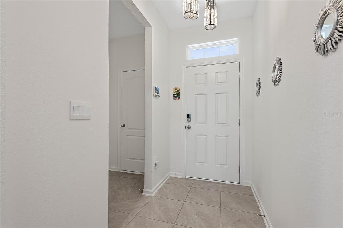 309 REDBUD ROAD — photo 7 of 33