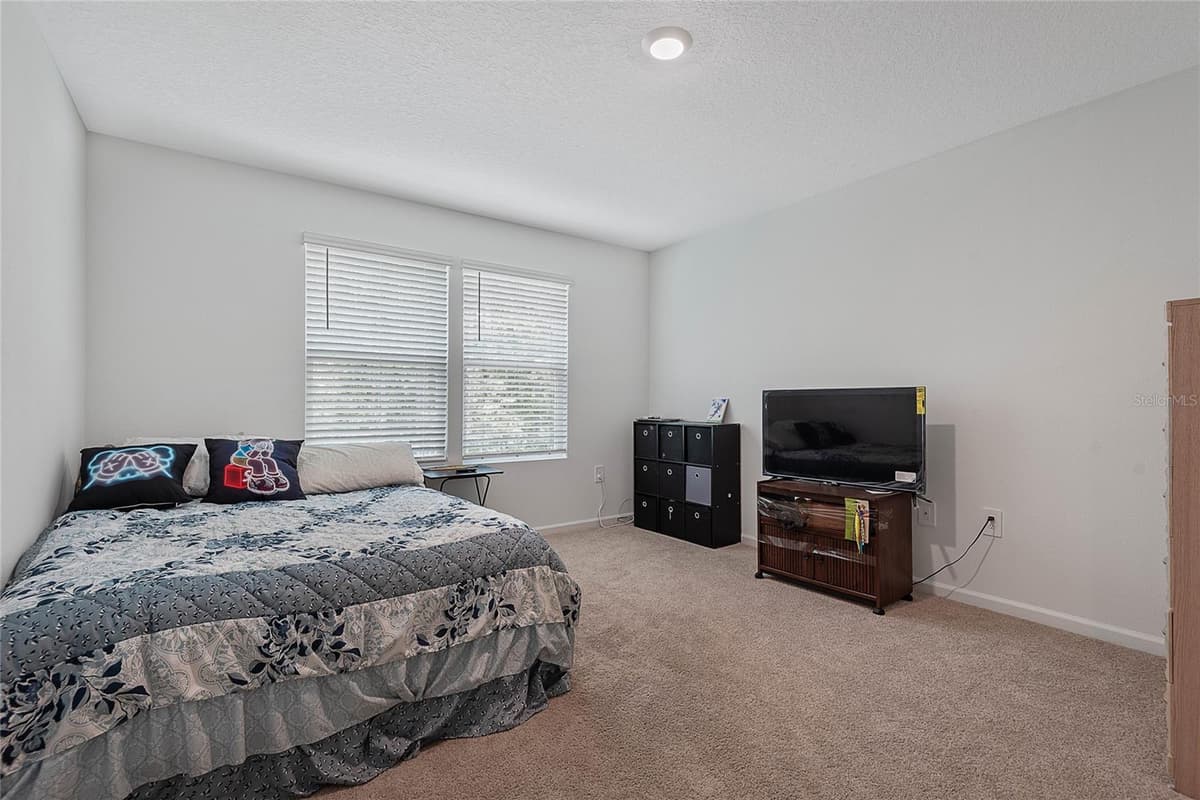 309 REDBUD ROAD — photo 19 of 33