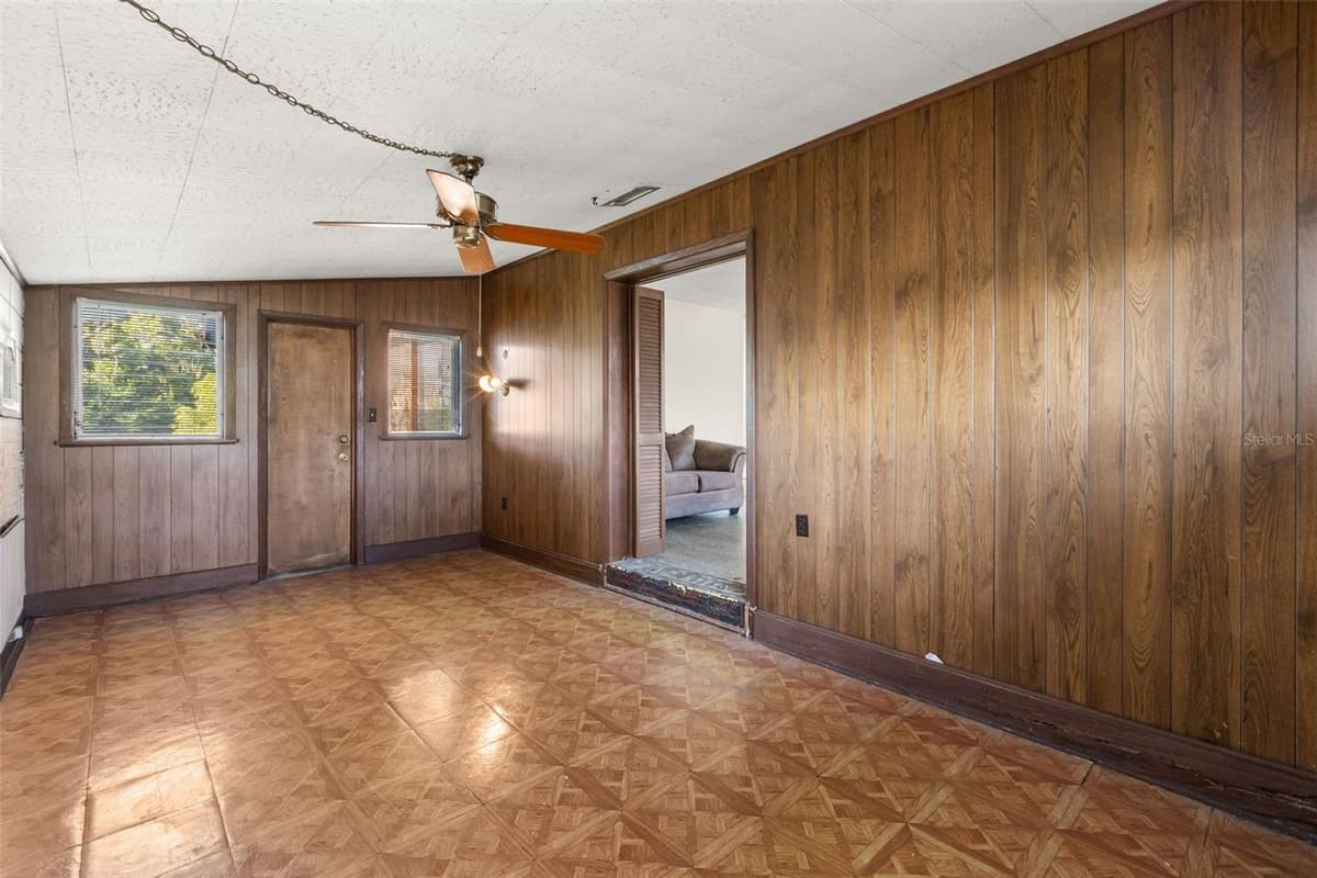 2168 RIDGE DRIVE — photo 10 of 19