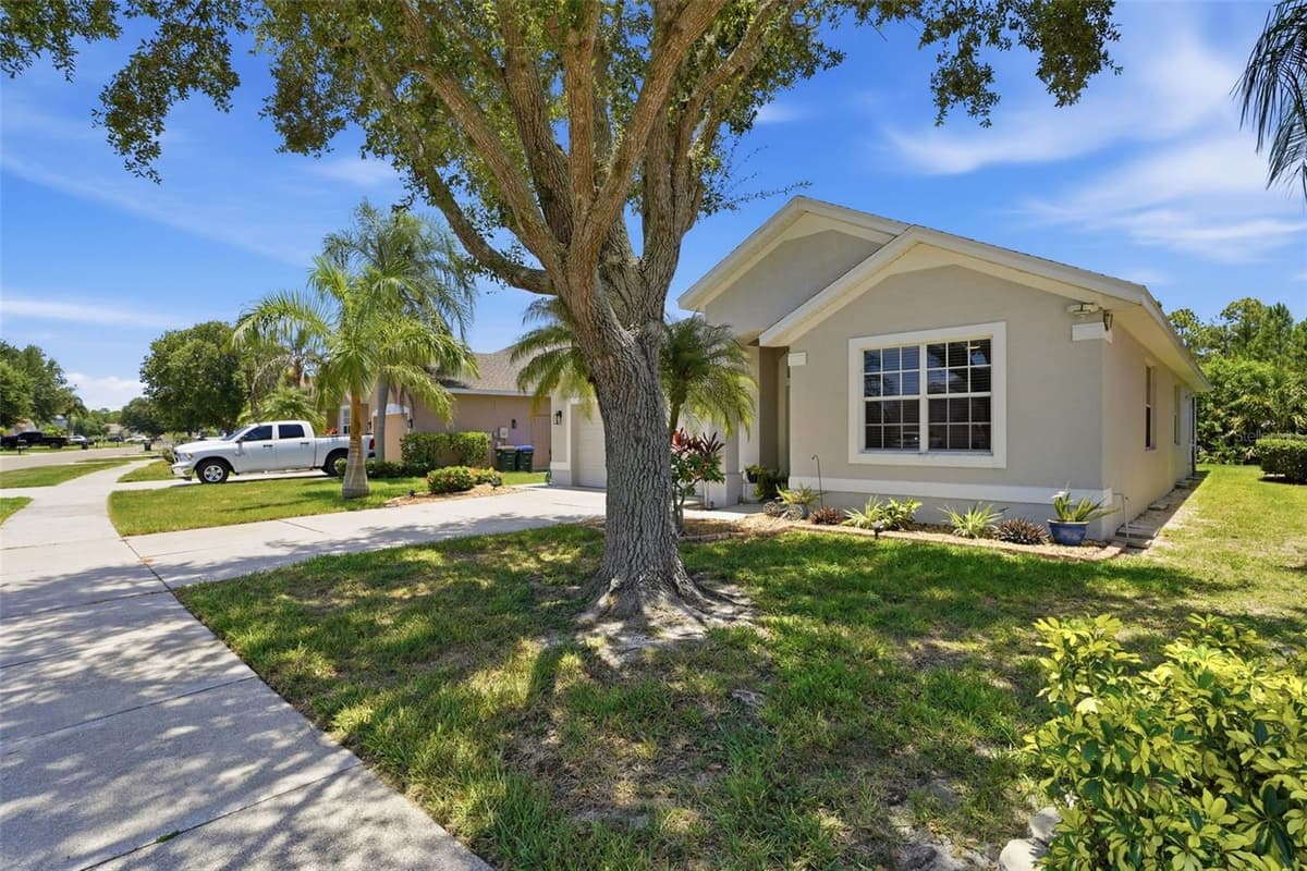 1796 SCARLETT AVENUE — photo 3 of 58