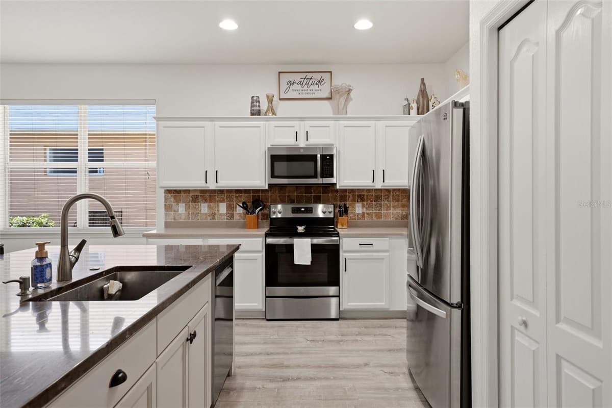 1796 SCARLETT AVENUE — photo 12 of 58
