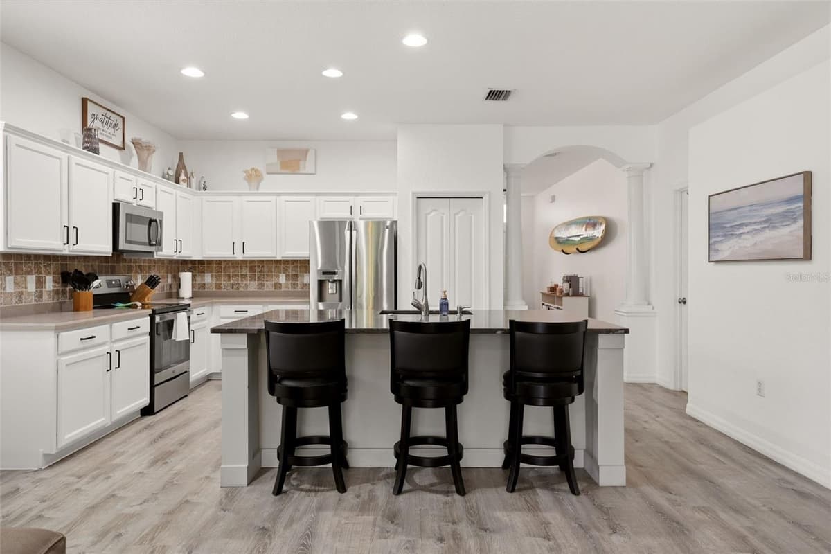 1796 SCARLETT AVENUE — photo 9 of 58