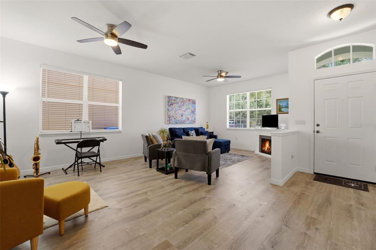 1796 SCARLETT AVENUE — photo 6 of 58