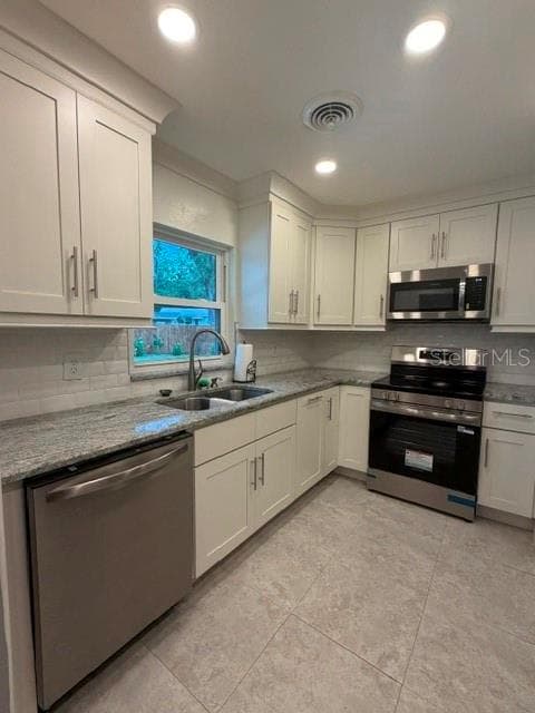 569 21ST TERRACE — photo 8 of 25