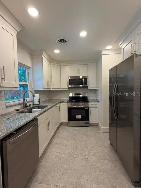 569 21ST TERRACE — photo 7 of 25