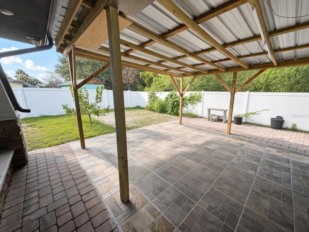 3010 STILLWATER DRIVE — photo 36 of 44
