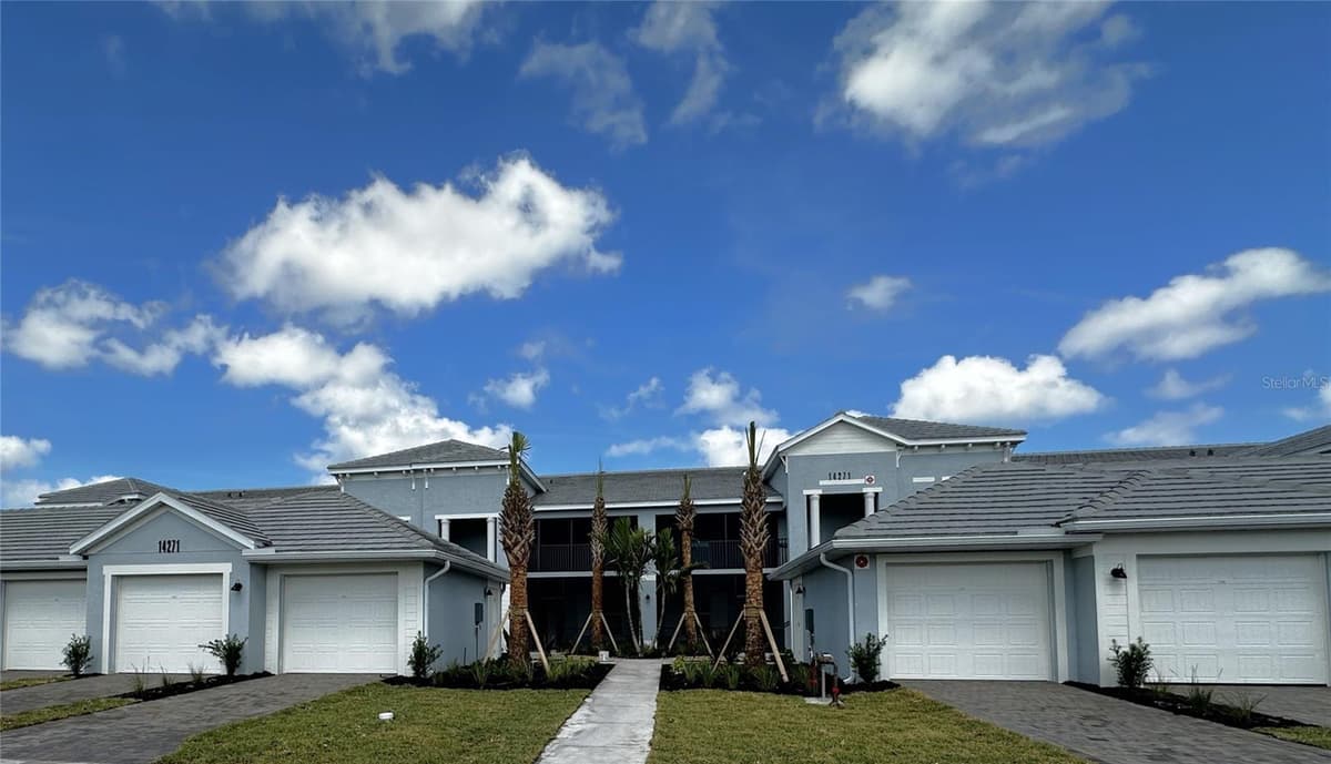 14271 HERITAGE LANDING BOULEVARD — photo 2 of 51