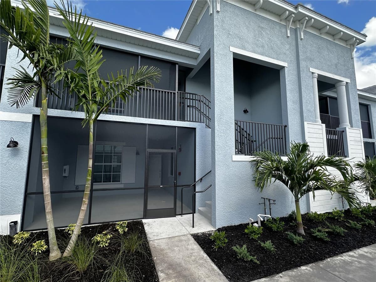 14271 HERITAGE LANDING BOULEVARD — photo 3 of 51
