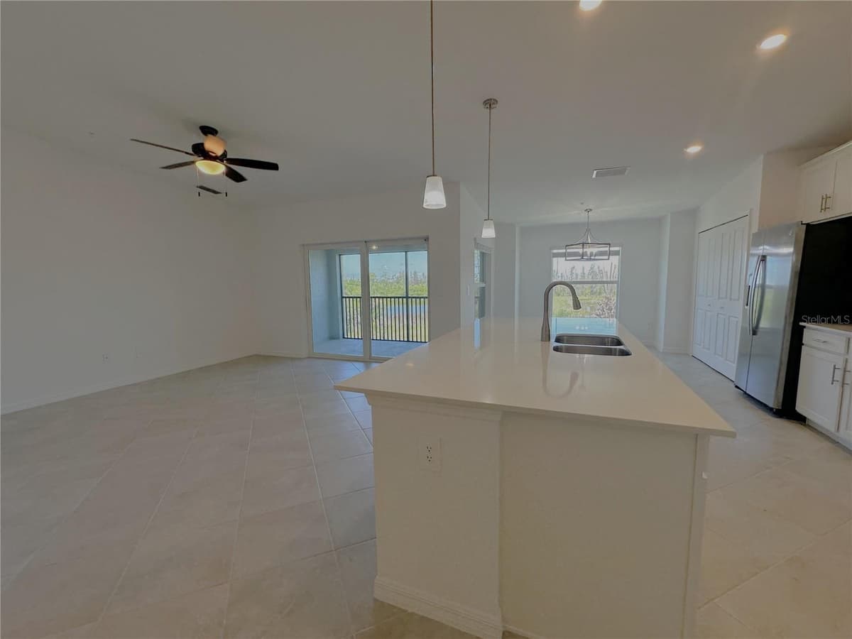 14271 HERITAGE LANDING BOULEVARD — photo 9 of 51