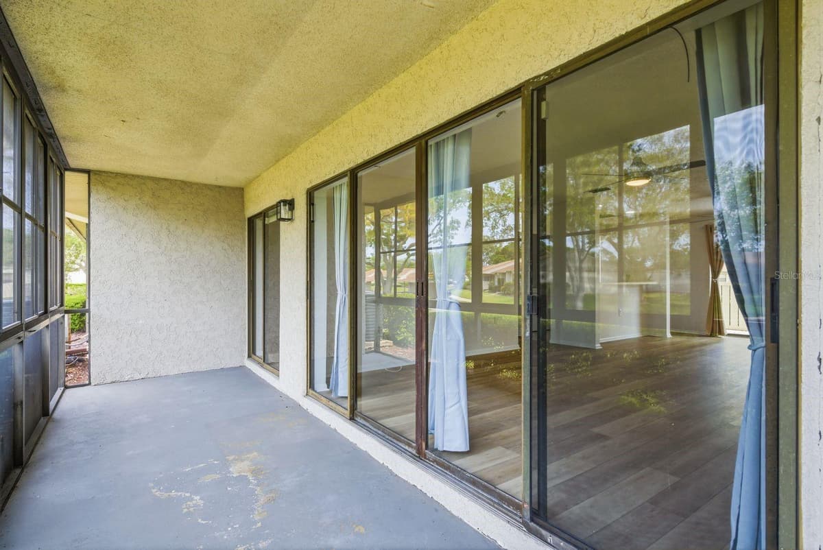 20 EVELYN COURT — photo 43 of 74