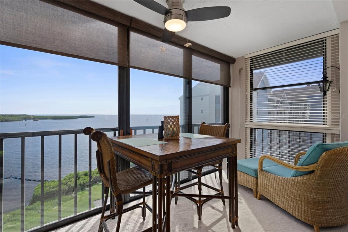 4650 BAY BOULEVARD — photo 14 of 57