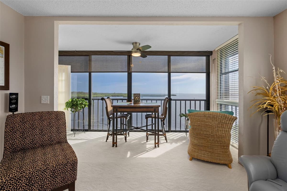 4650 BAY BOULEVARD — photo 12 of 57