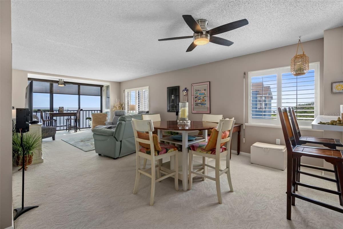 4650 BAY BOULEVARD — photo 16 of 57