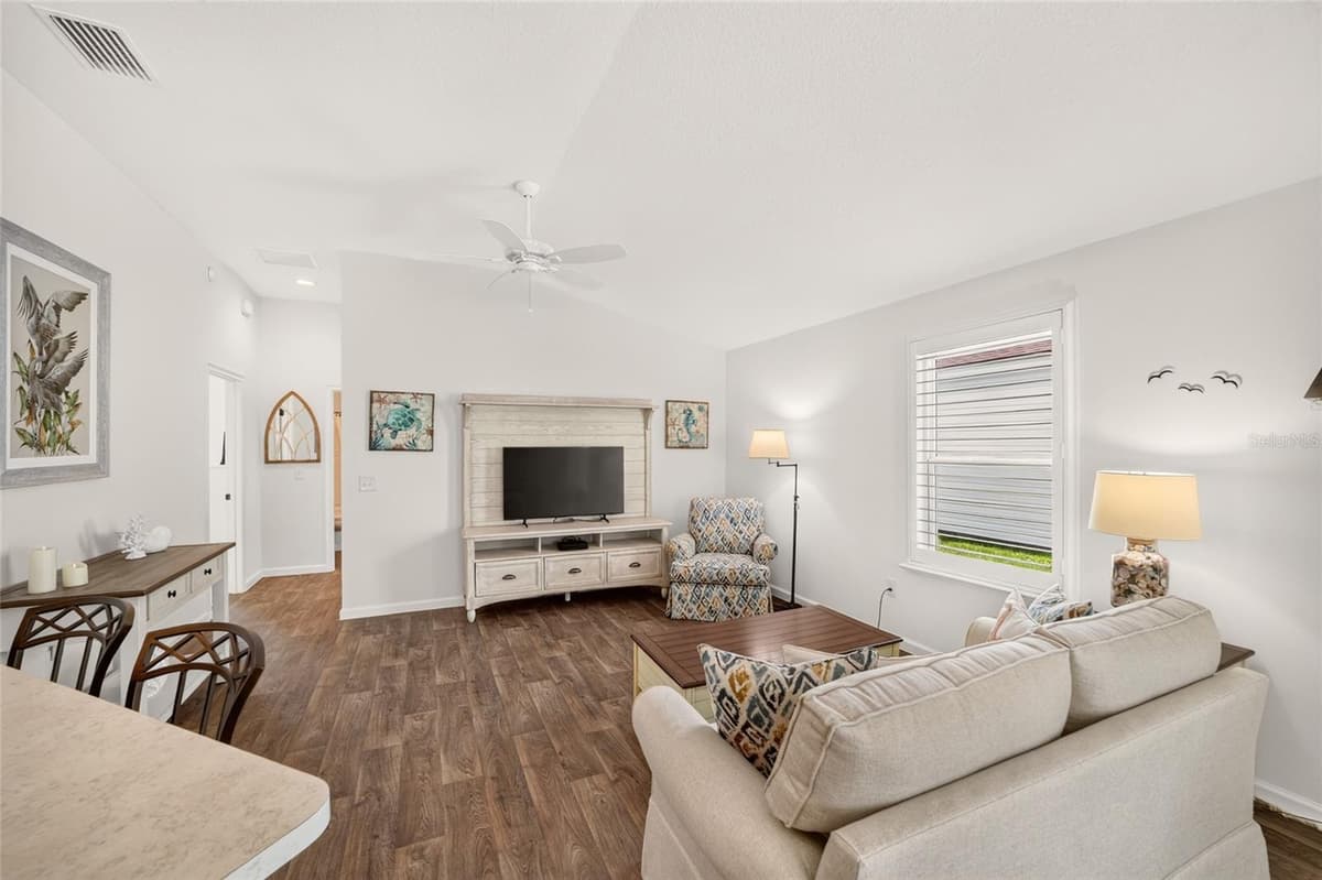 4986 ELLIE LANE — photo 16 of 40