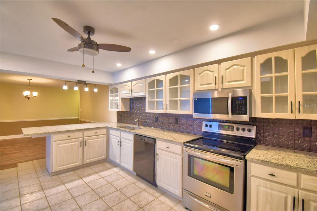 1206 SUSAN LANE — photo 42 of 64
