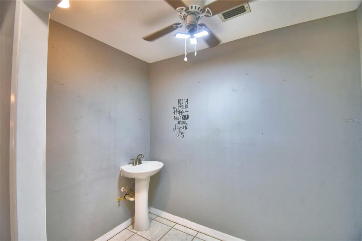 1206 SUSAN LANE — photo 11 of 64